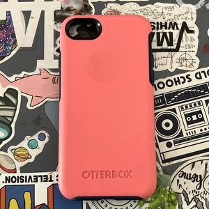 OtterBox IPhone case for SE 2020 and 2022 model